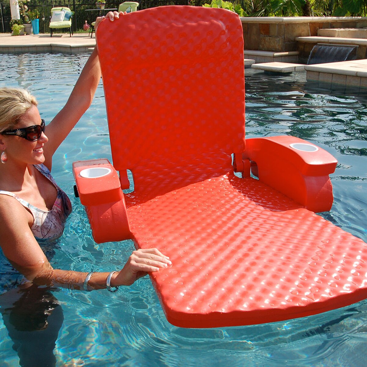 Splash super center Splash Super Center specializes in the online sale of products related to swimming pools and swimming pool maintenance. The business services include but are not limited to, tips and advice on Employees: